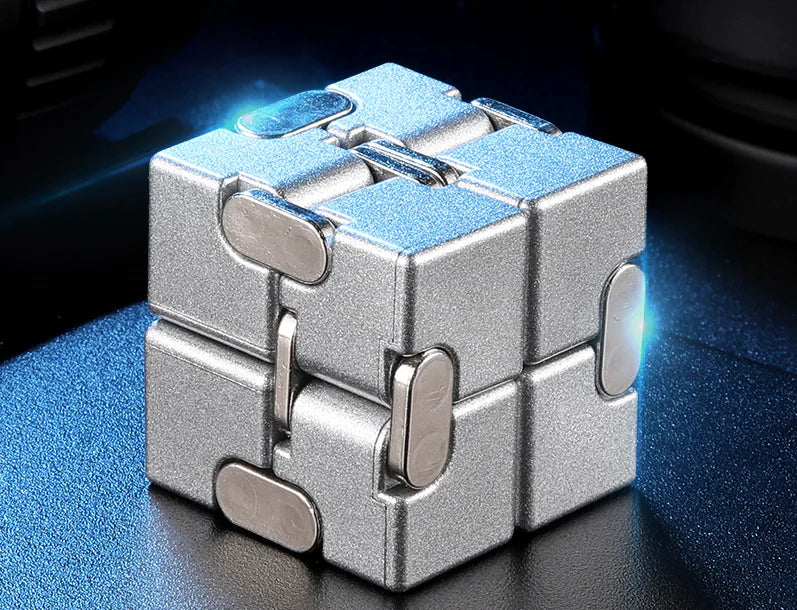 BeNat Metal Infinitive Cube