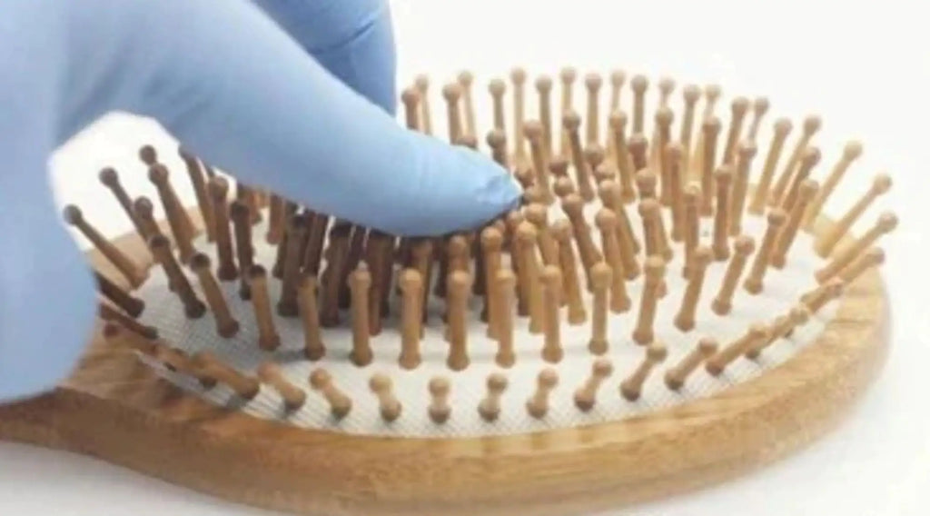 Brosse à Cheveux Démêlante en Bois BeNat