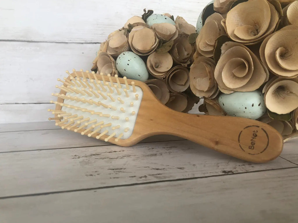 Brosse à Cheveux Démêlante en Bois BeNat